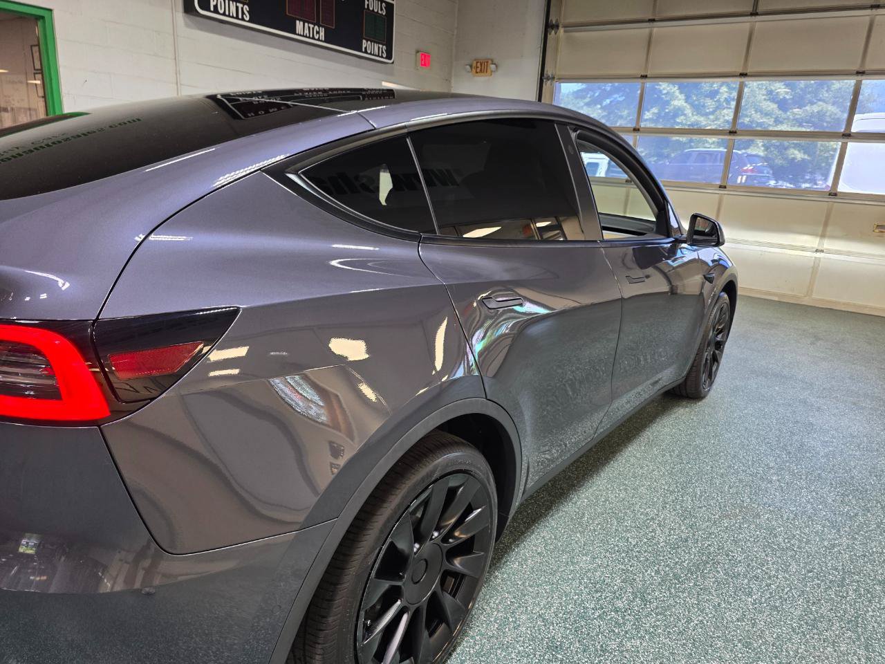 Used 2021 Tesla Model Y Long Range AWD/4WD image 7