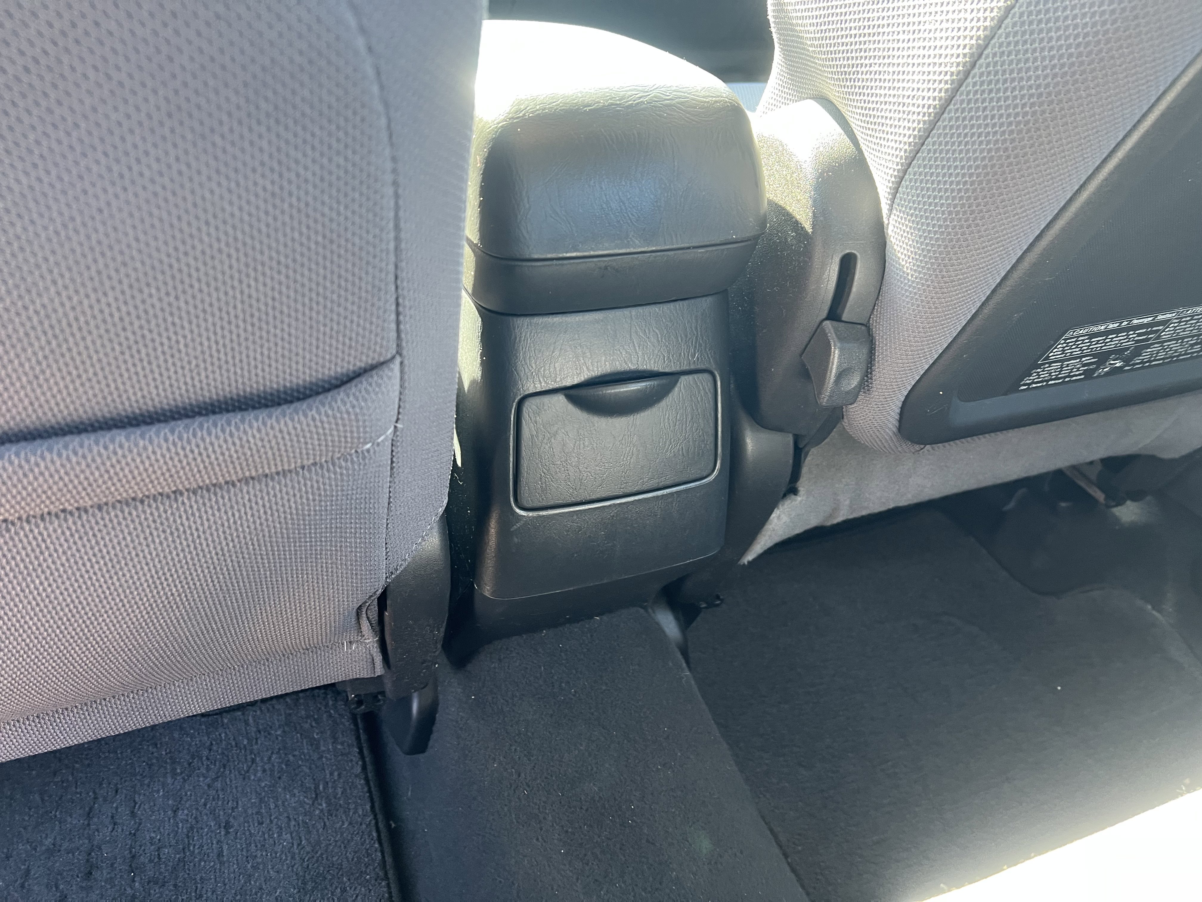 Used 2005 Toyota Matrix XR image 13