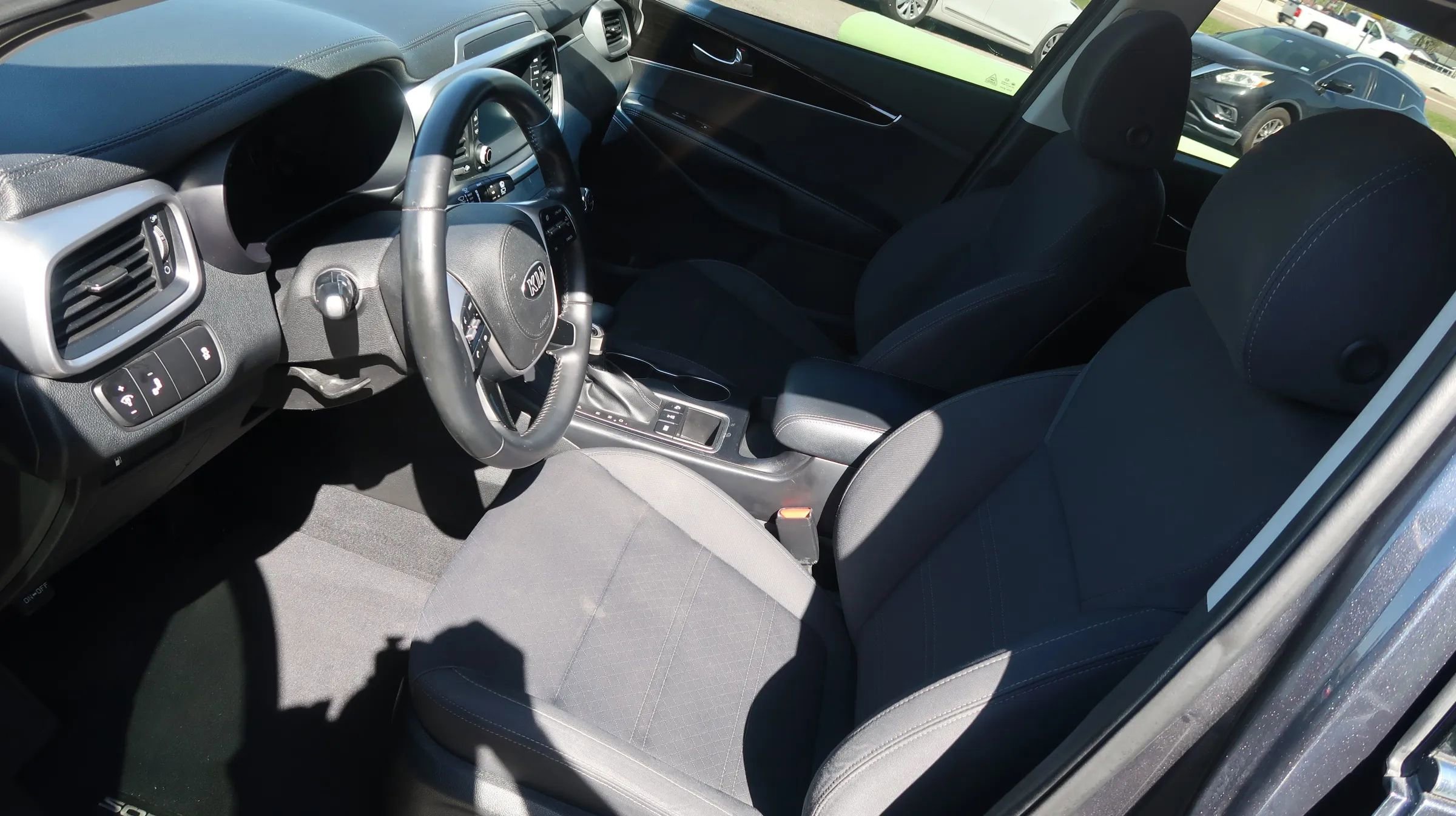 Used 2019 Kia Sorento S image 15