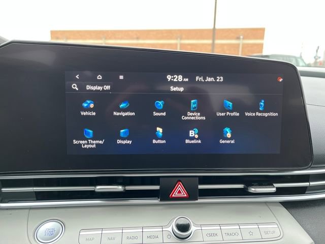 Certified 2022 Hyundai Elantra Limited image 16