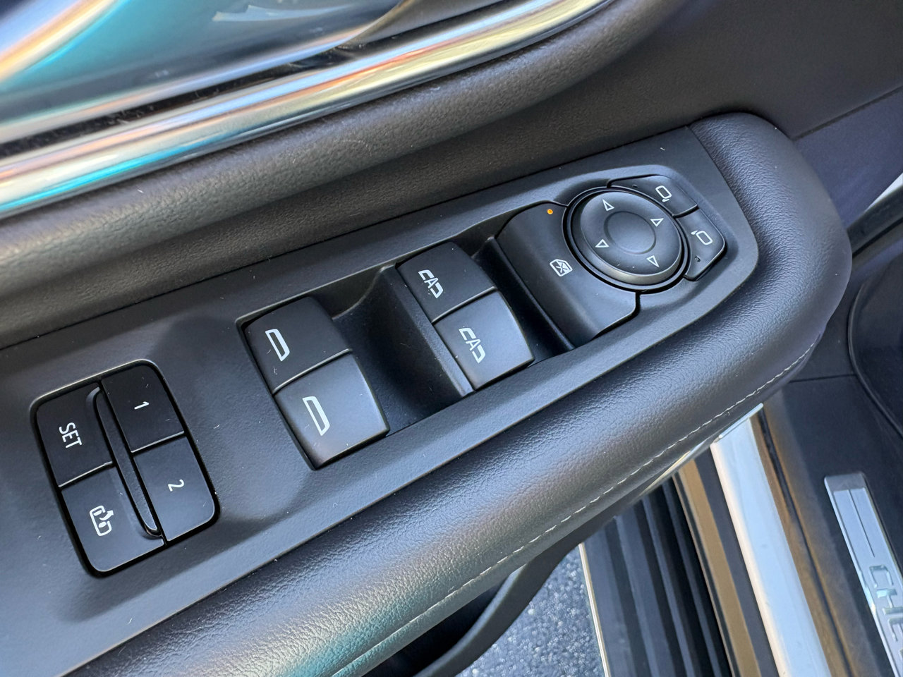 Used 2022 Chevrolet Tahoe LT image 9