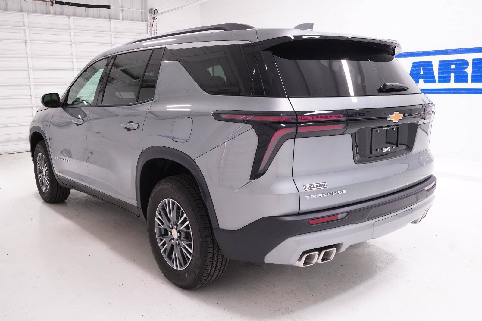 New 2026 Chevrolet Traverse LT FWD image 34