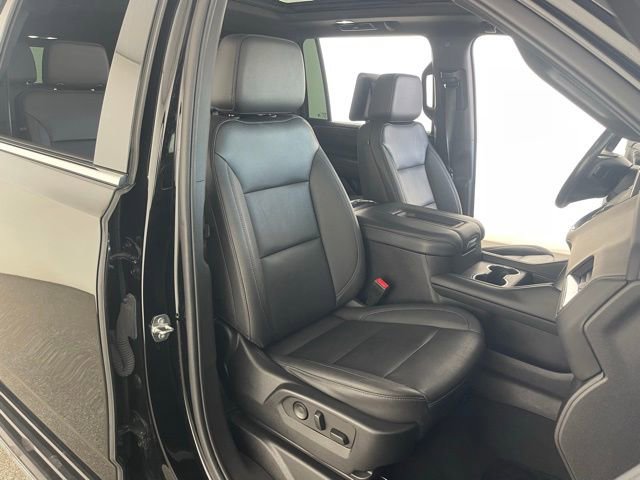 Used 2023 Chevrolet Suburban LT w/ LT Signature Plus Package AWD/4WD image 53