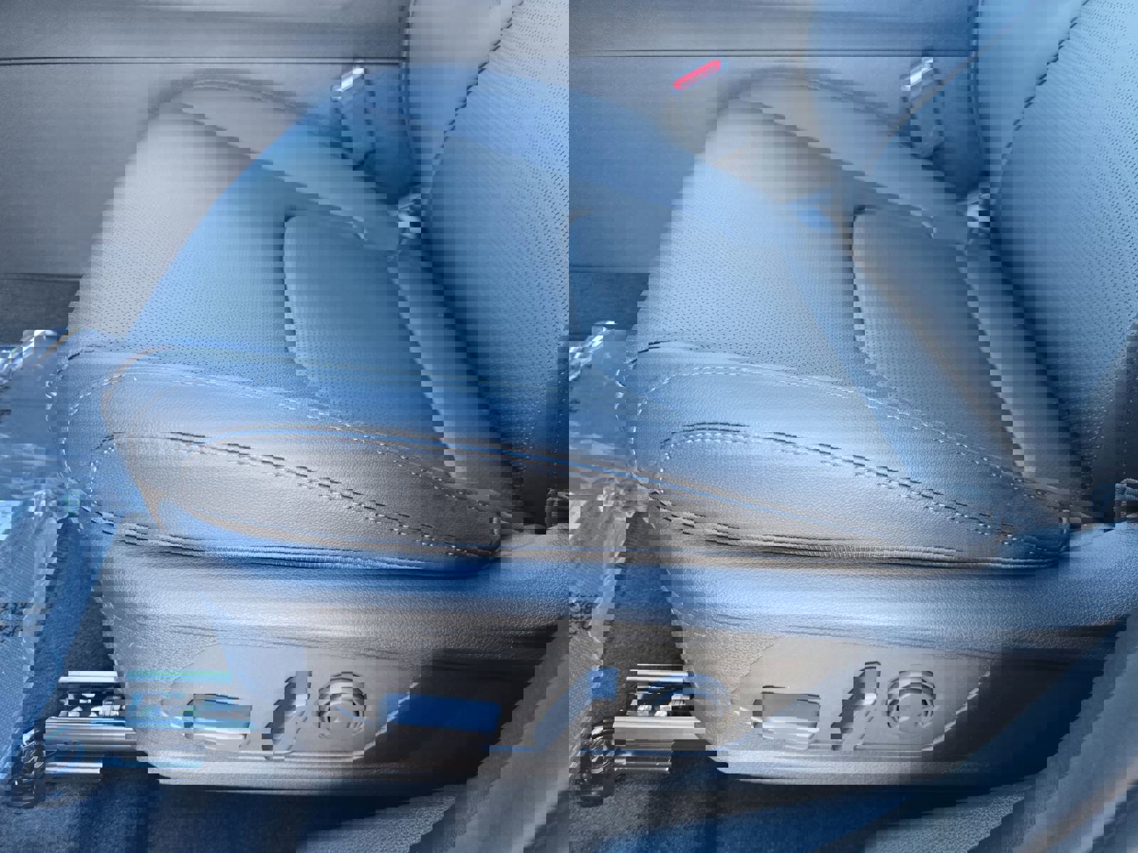 New 2026 Kia Sportage EX image 31