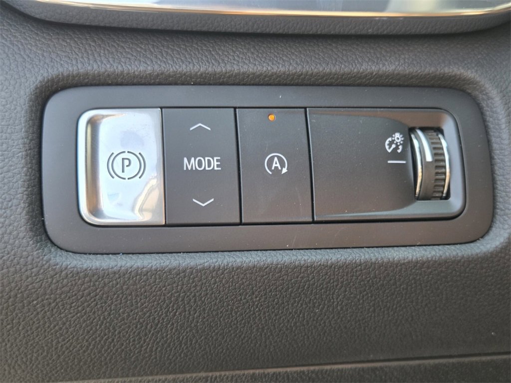 New 2026 GMC Acadia Elevation image 28
