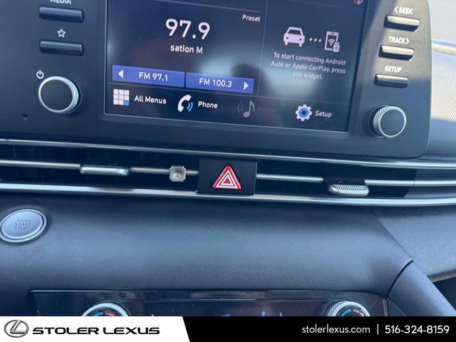 Used 2023 Hyundai Elantra SEL w/ Preferred Accessory Package FWD image 30
