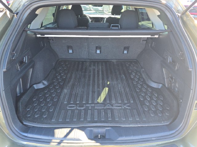 Used 2025 Subaru Outback Premium w/ Popular Package #1A AWD/4WD image 17