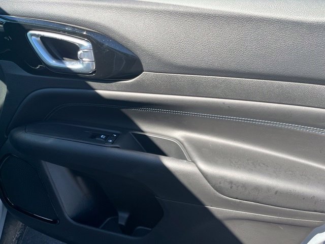 New 2026 Jeep Compass Latitude AWD/4WD image 23