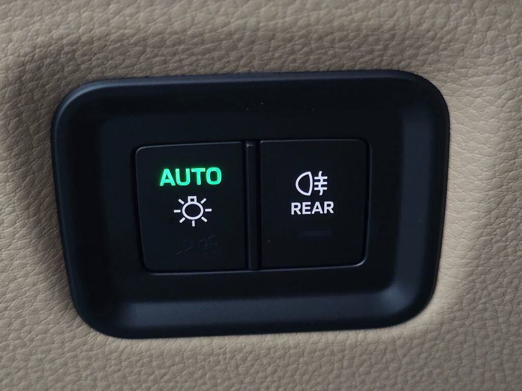 New 2025 Porsche Cayenne image 26