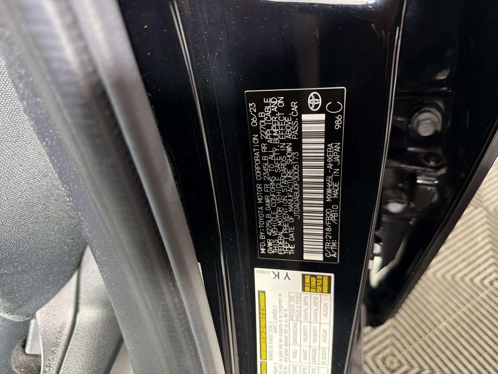 Used 2023 Toyota Prius LE image 28