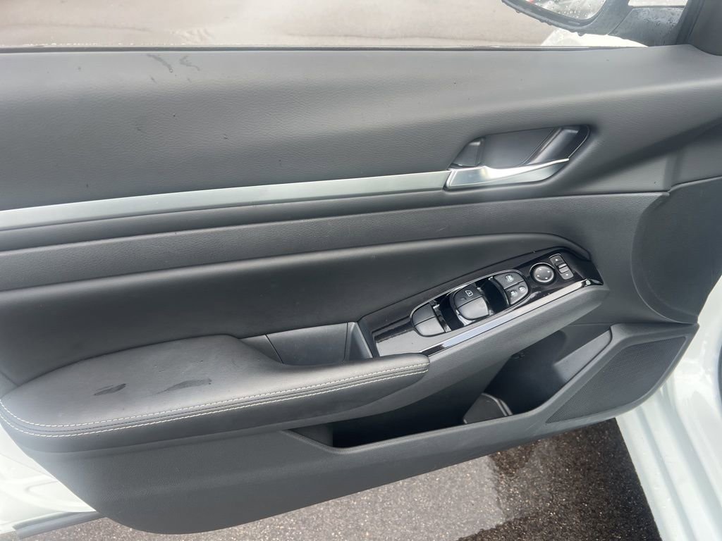 Certified 2023 Nissan Altima 2.5 SV AWD/4WD image 7