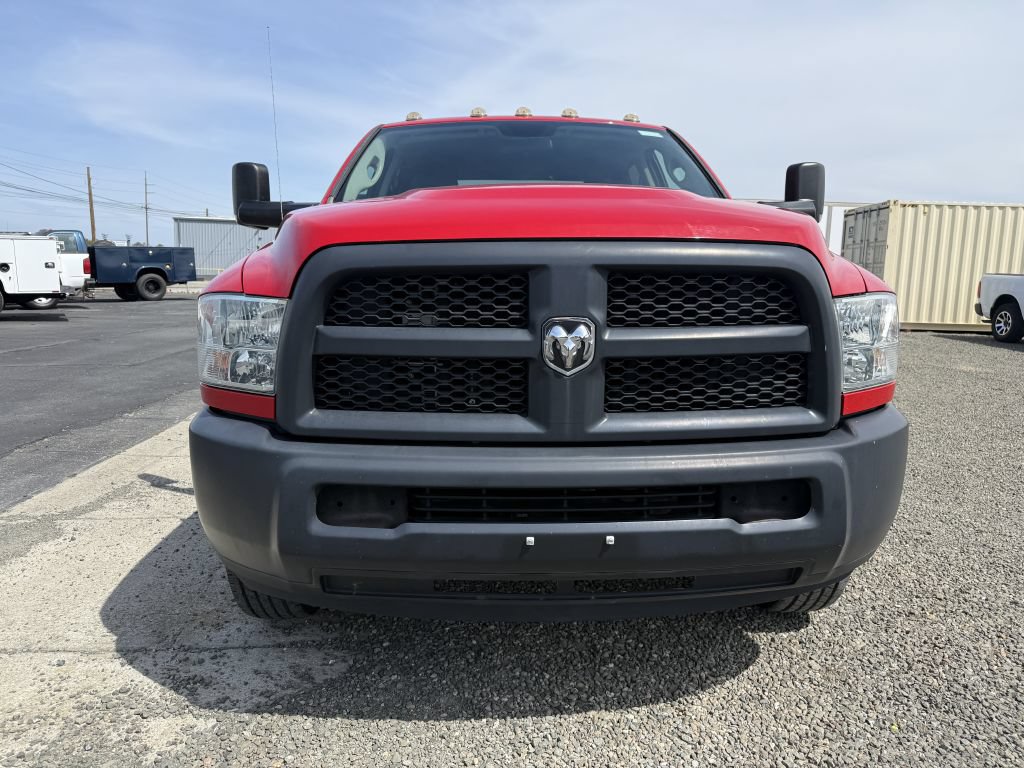Used 2014 RAM 3500 Tradesman AWD/4WD image 3