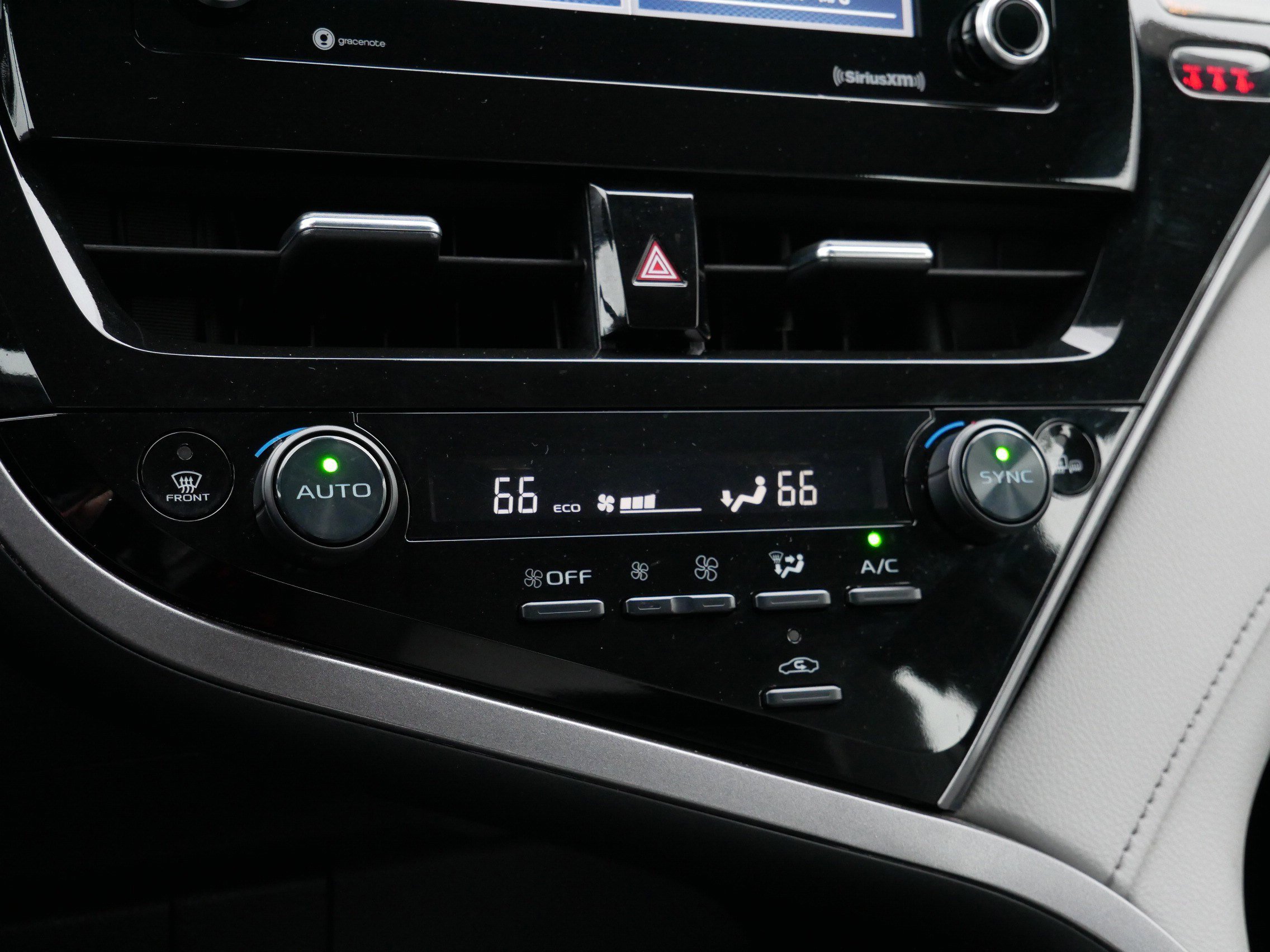 Certified 2024 Toyota Camry SE w/ Convenience Package image 22