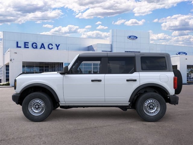 New 2026 Ford Bronco 4-Door AWD/4WD image 3
