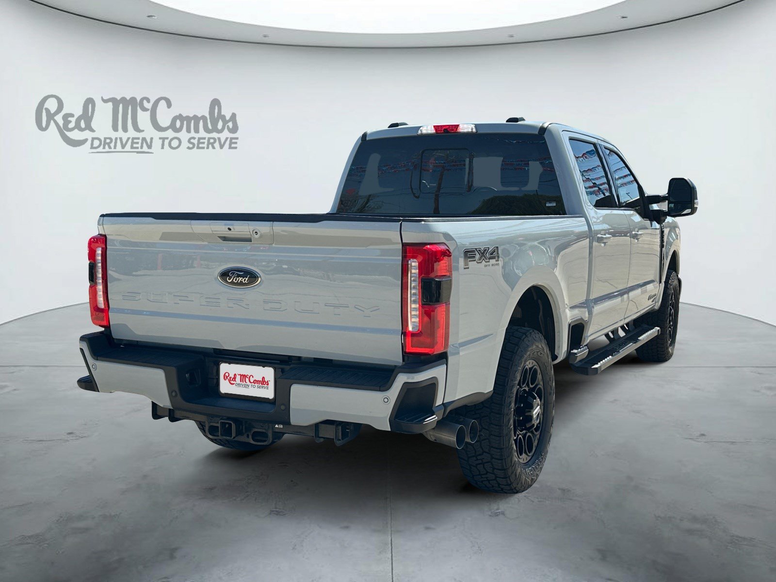 Used 2025 Ford F250 Lariat w/ Black Appearance Package AWD/4WD image 5