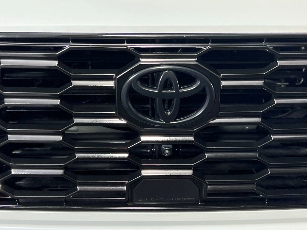 Used 2024 Toyota Sequoia Platinum image 11