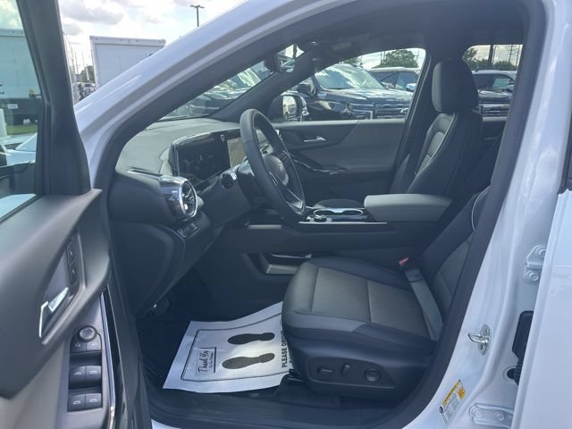 New 2026 Chevrolet Equinox LT w/ Convenience Package II FWD image 16