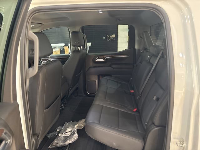 Used 2025 GMC Sierra 1500 SLT AWD/4WD image 17