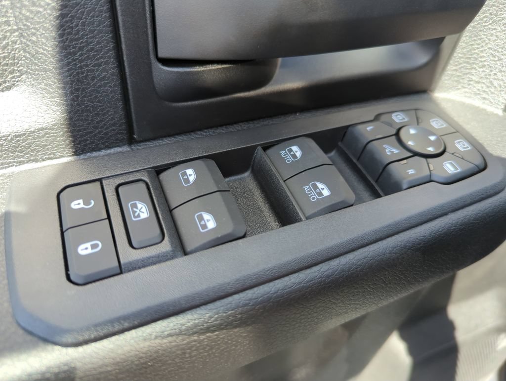 New 2026 RAM 2500 Warlock AWD/4WD image 18