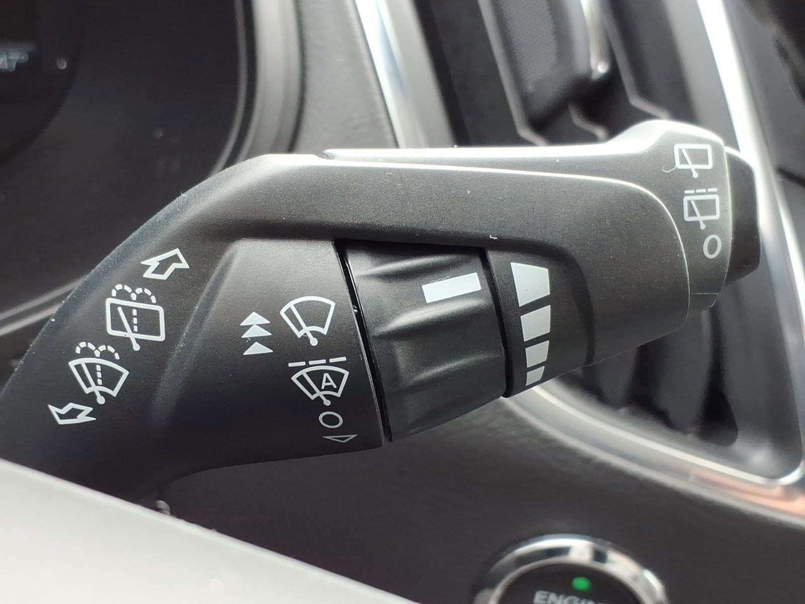 Used 2024 Ford Edge Titanium image 26