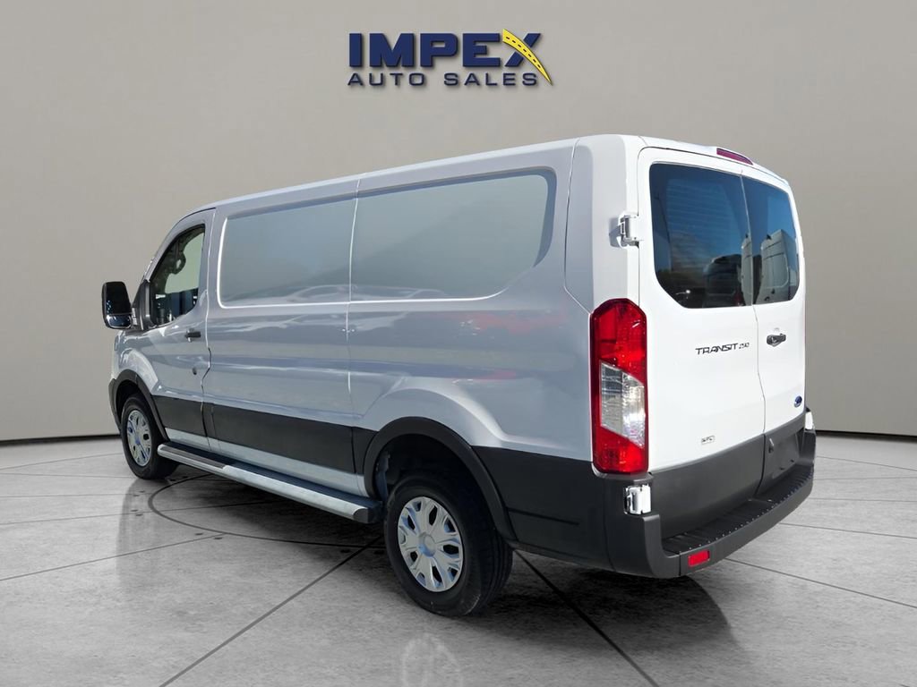 Used 2023 Ford Transit 250 Low Roof w/ Exterior Upgrade Package RWD image 3