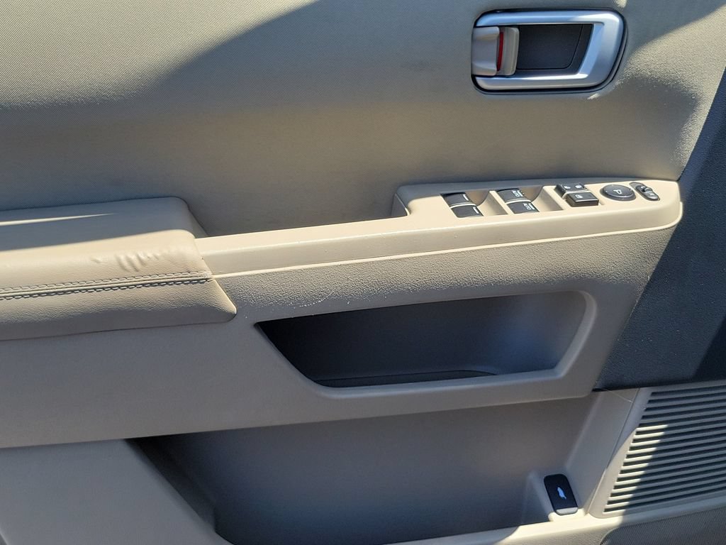 Used 2015 Honda Pilot LX image 21
