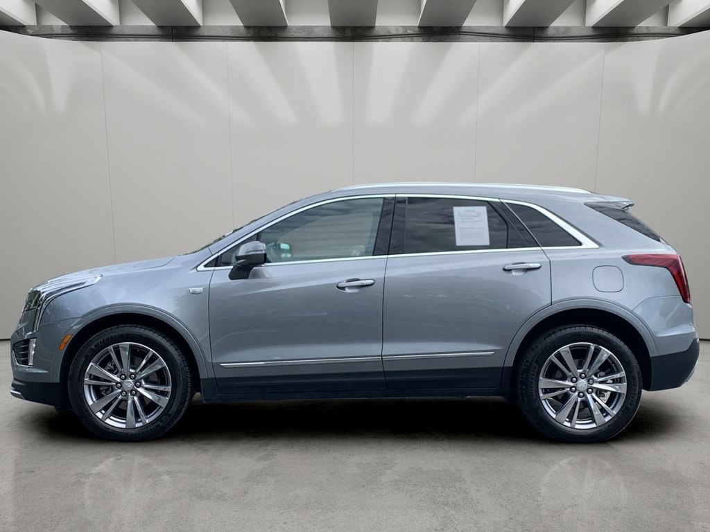 Used 2024 Cadillac XT5 Premium Luxury AWD/4WD image 2