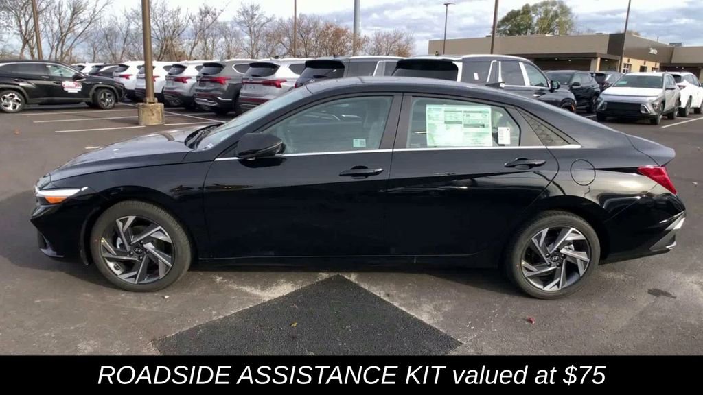 New 2025 Hyundai Elantra Limited image 6