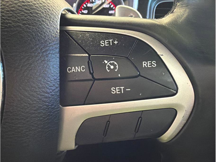 Used 2015 Dodge Charger R/T image 18