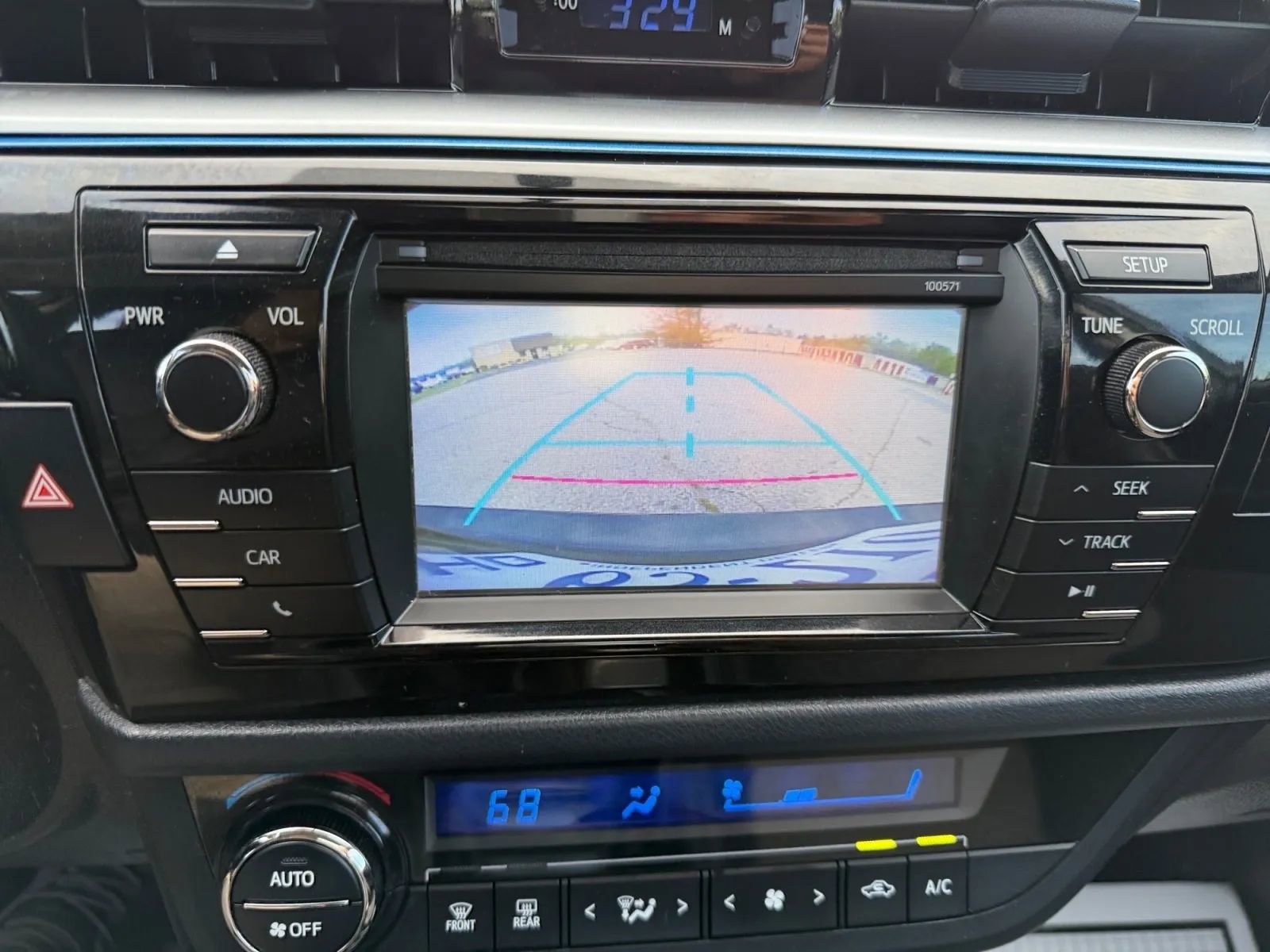 Used 2016 Toyota Corolla S FWD image 18