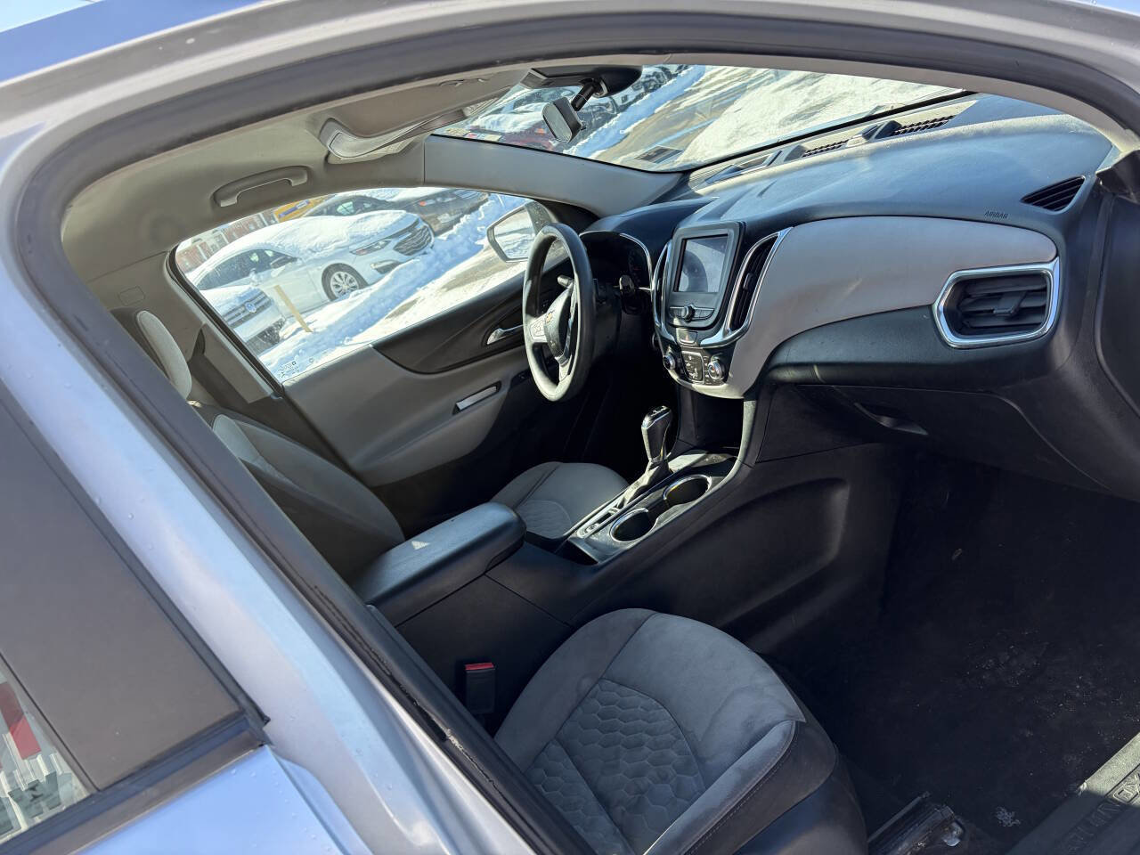 Used 2020 Chevrolet Equinox LS image 13