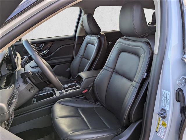 Used 2025 Lincoln Corsair AWD w/ Equipment Group 101A image 17
