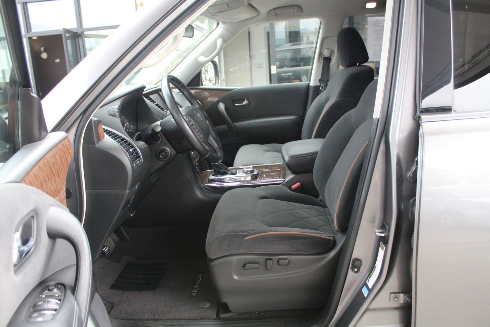 Used 2019 Nissan Armada SV image 13