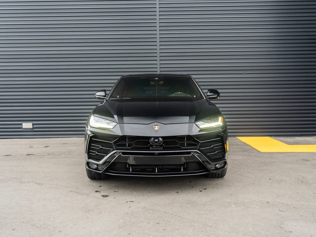 Used 2021 Lamborghini Urus image 6