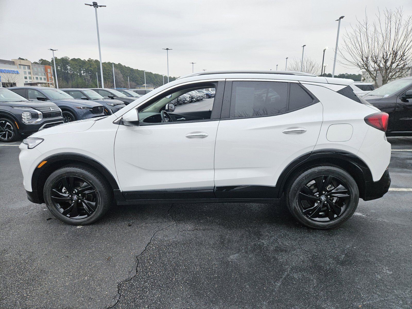 Used 2024 Buick Encore GX Sport Touring w/ Comfort Package image 4