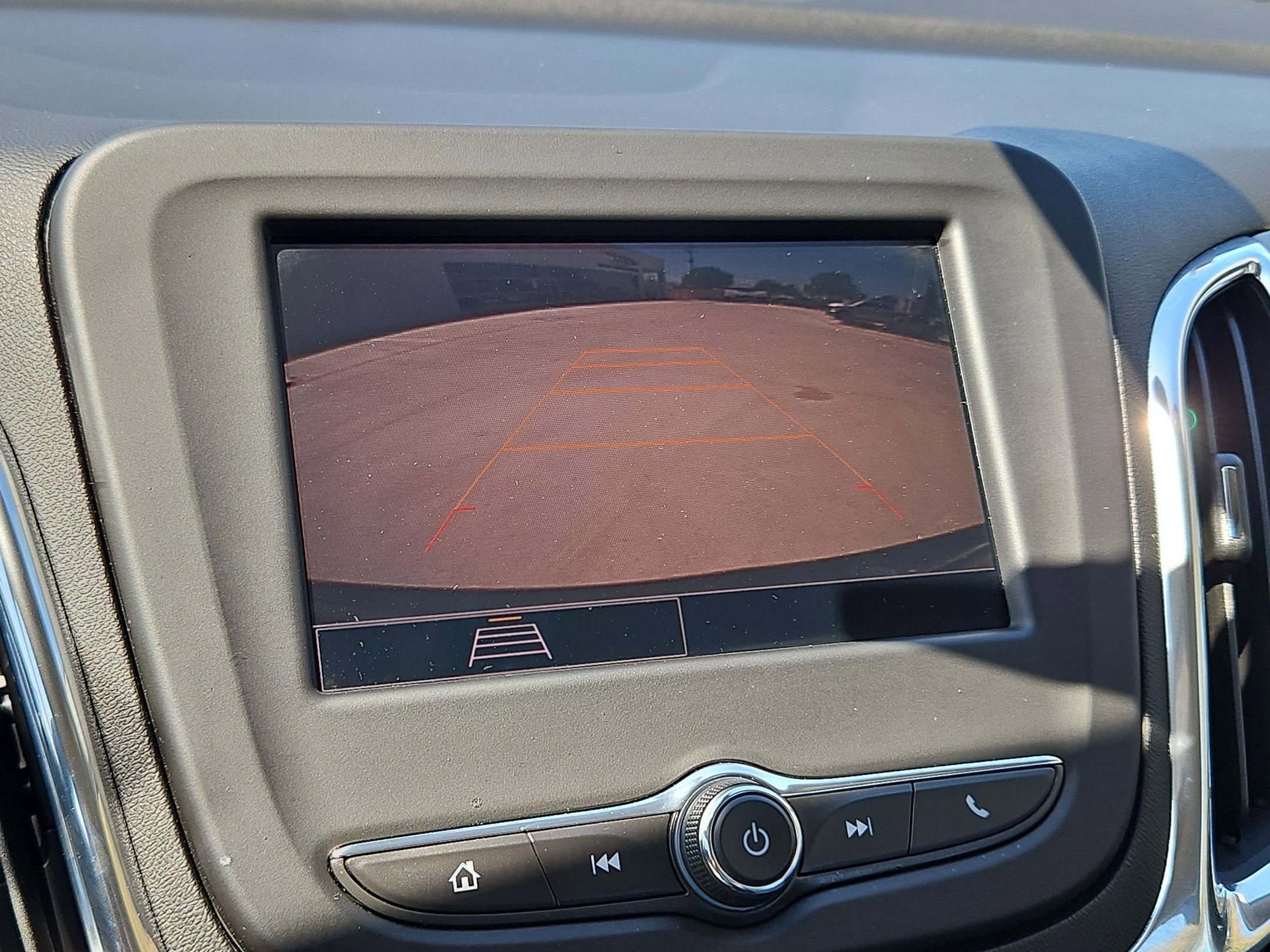 Certified 2022 Chevrolet Equinox LS image 18