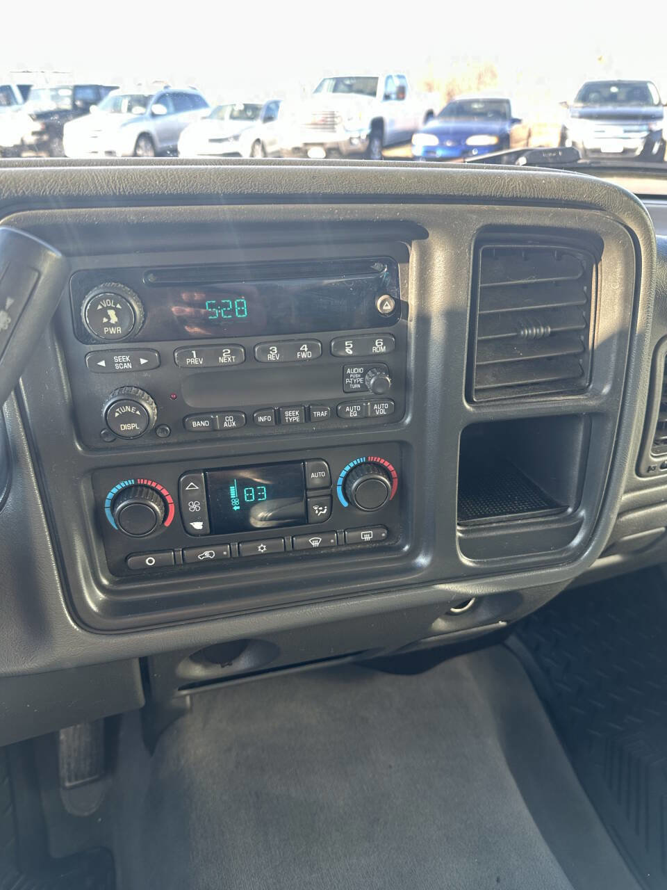 Used 2004 Chevrolet Avalanche Z71 w/ Preferred Equipment Group image 27