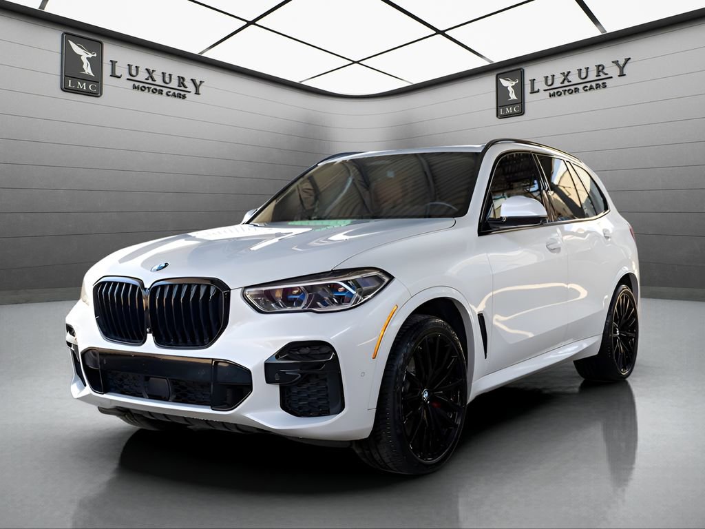 Used 2022 BMW X5 M50i w/ Executive Package AWD/4WD image 4