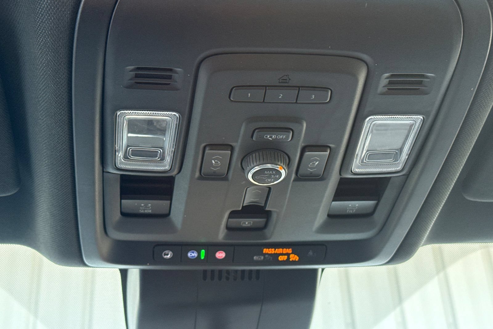 Used 2023 Chevrolet Suburban Premier AWD/4WD image 24