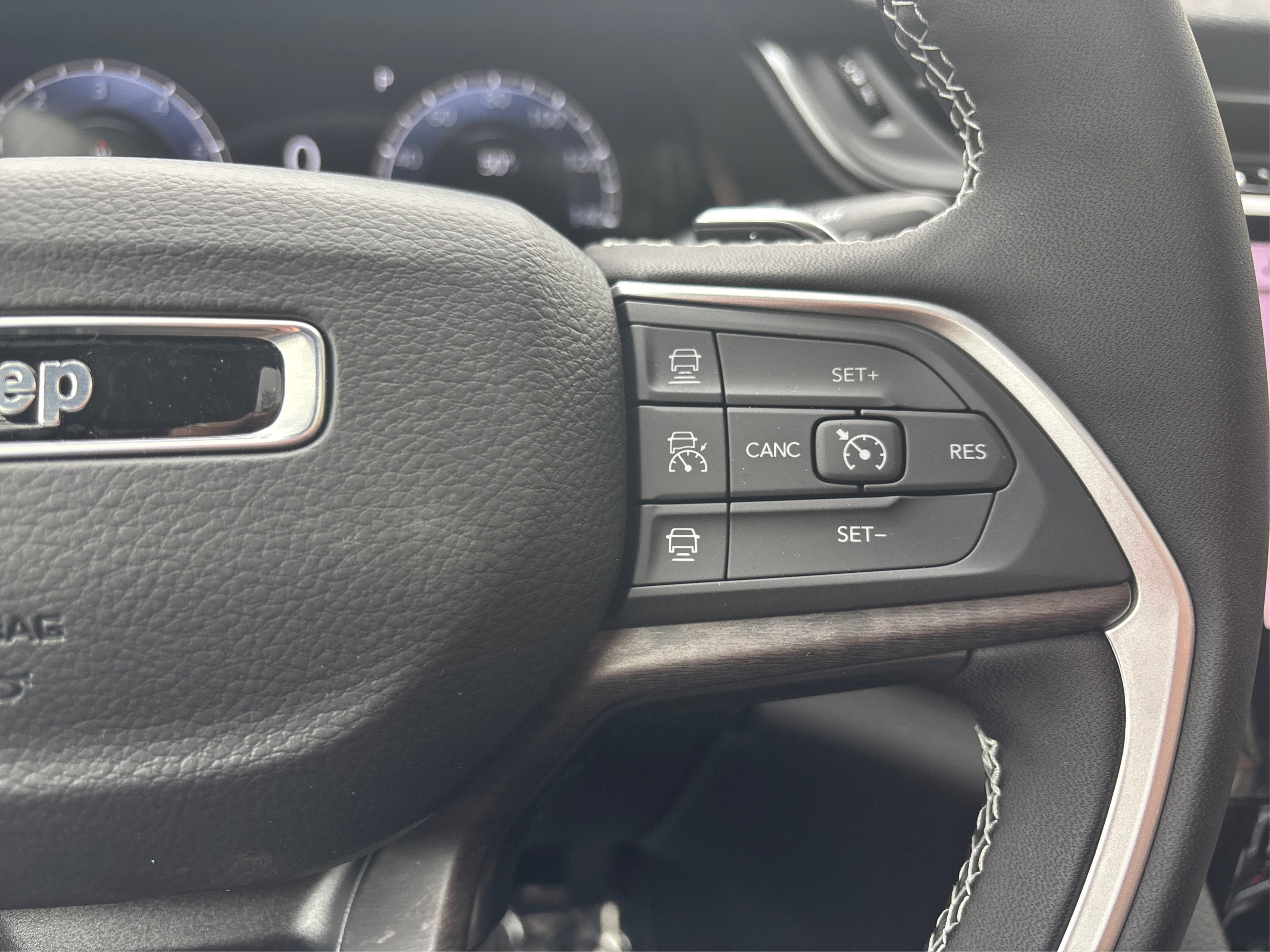 New 2025 Jeep Grand Cherokee Limited image 54