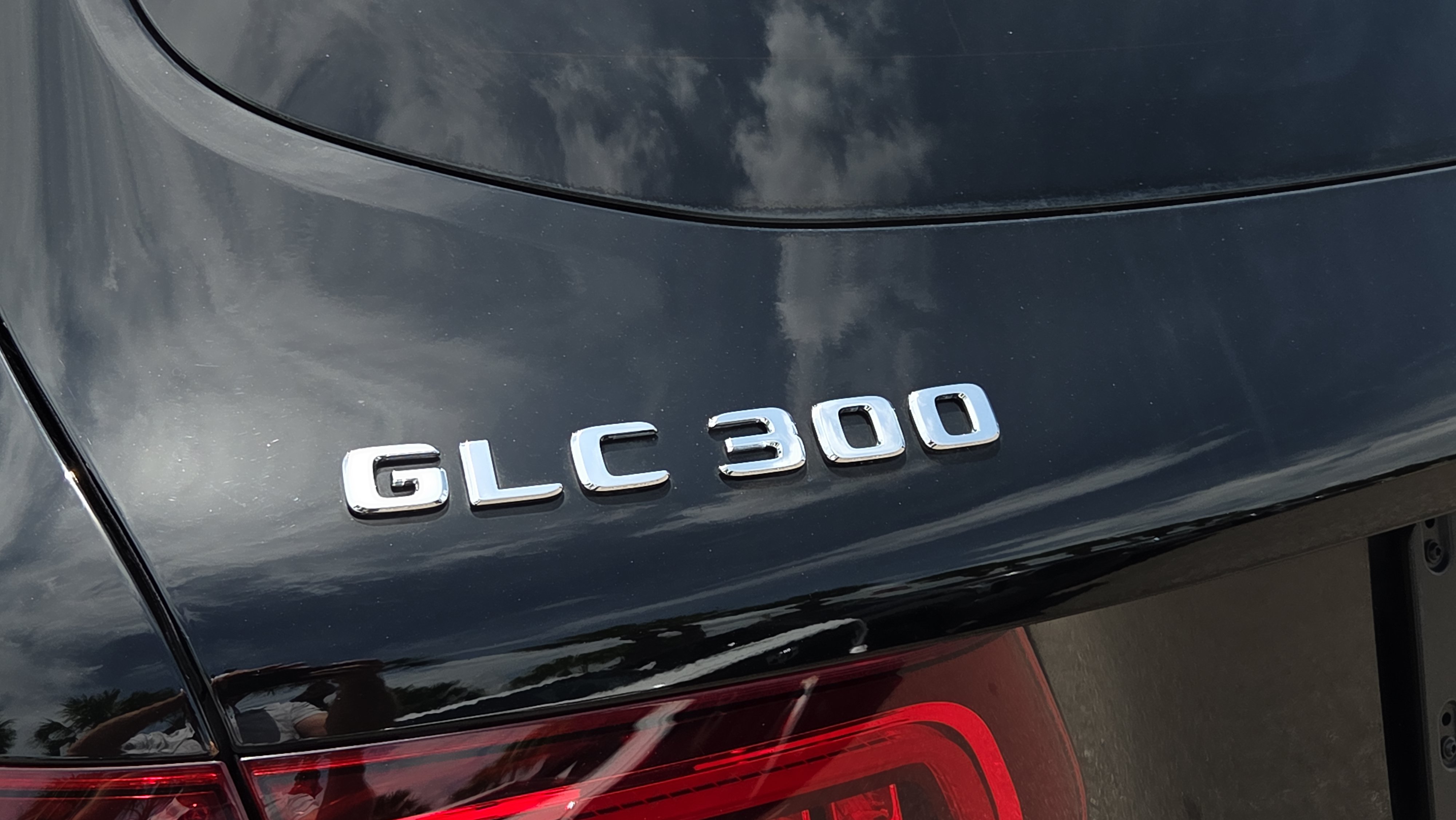 Used 2022 Mercedes-Benz GLC 300 image 32