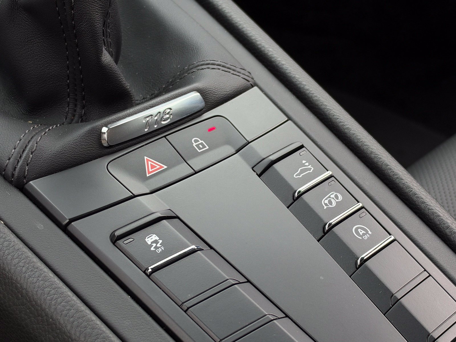 Certified 2025 Porsche 718 Cayman RWD image 26