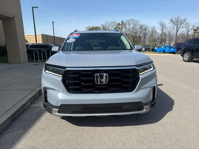 Used 2024 Honda Pilot Touring image 7