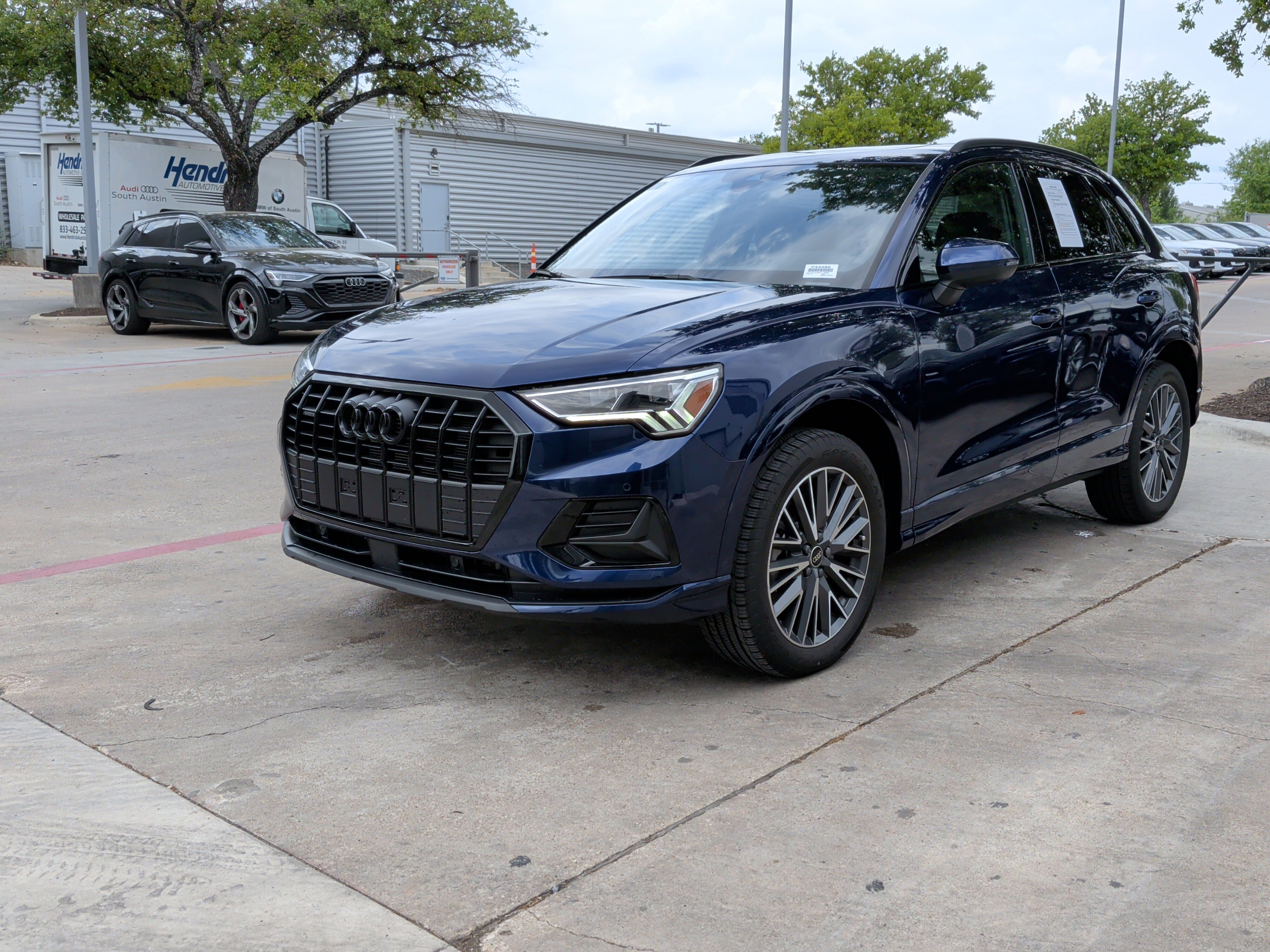 Certified 2023 Audi Q3 2.0T Premium w/ Convenience Package AWD/4WD image 5
