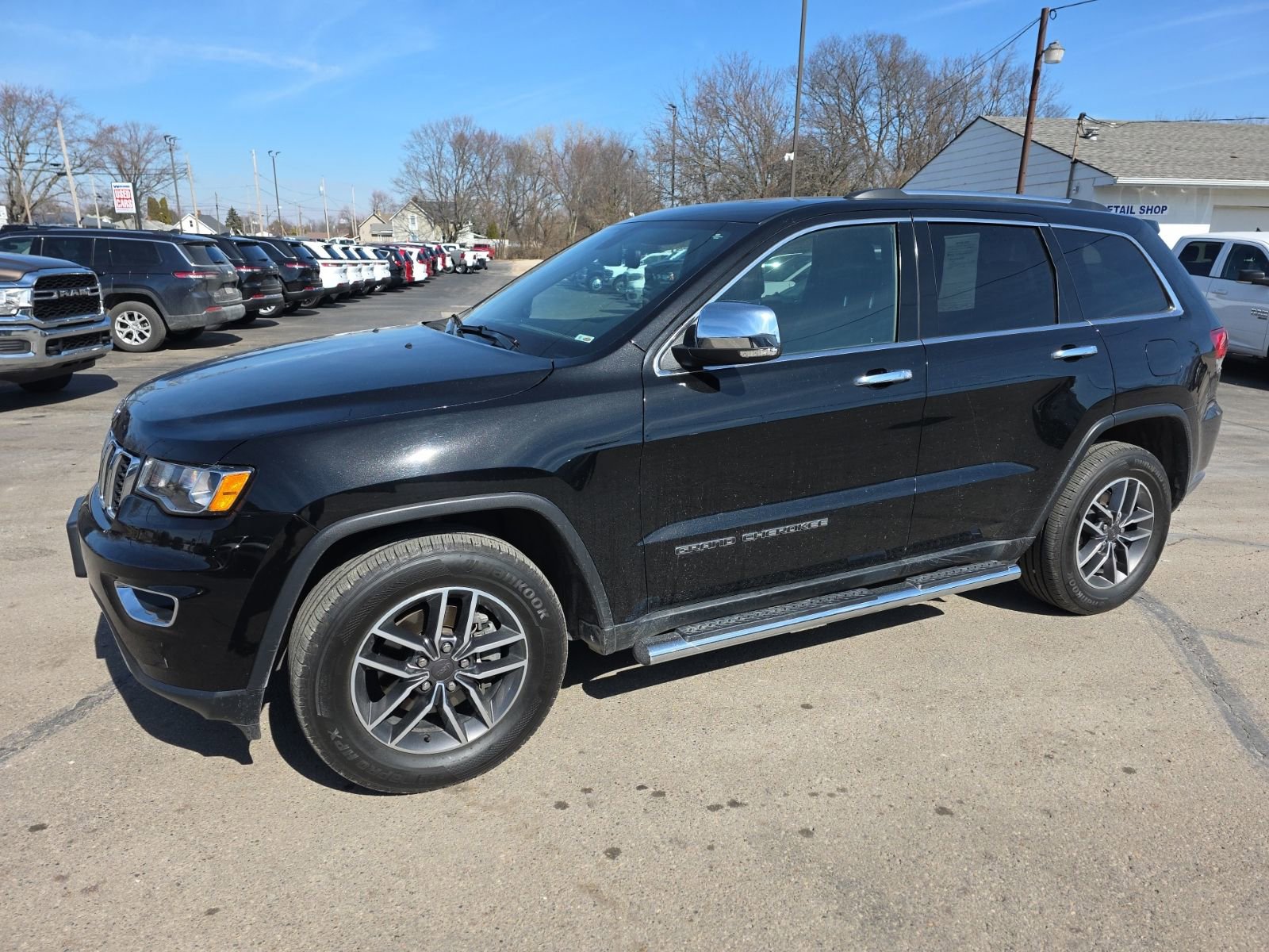 Used 2020 Jeep Grand Cherokee Limited w/ Luxury Group II image 8