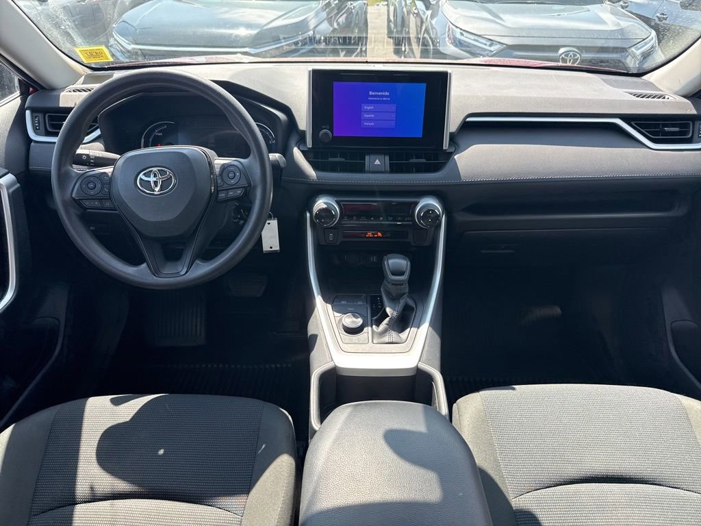Used 2023 Toyota RAV4 LE AWD/4WD image 12
