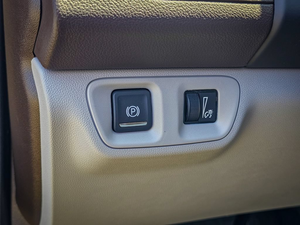 Used 2020 GMC Acadia SLT w/ LPO, Floor Liner Package FWD image 15