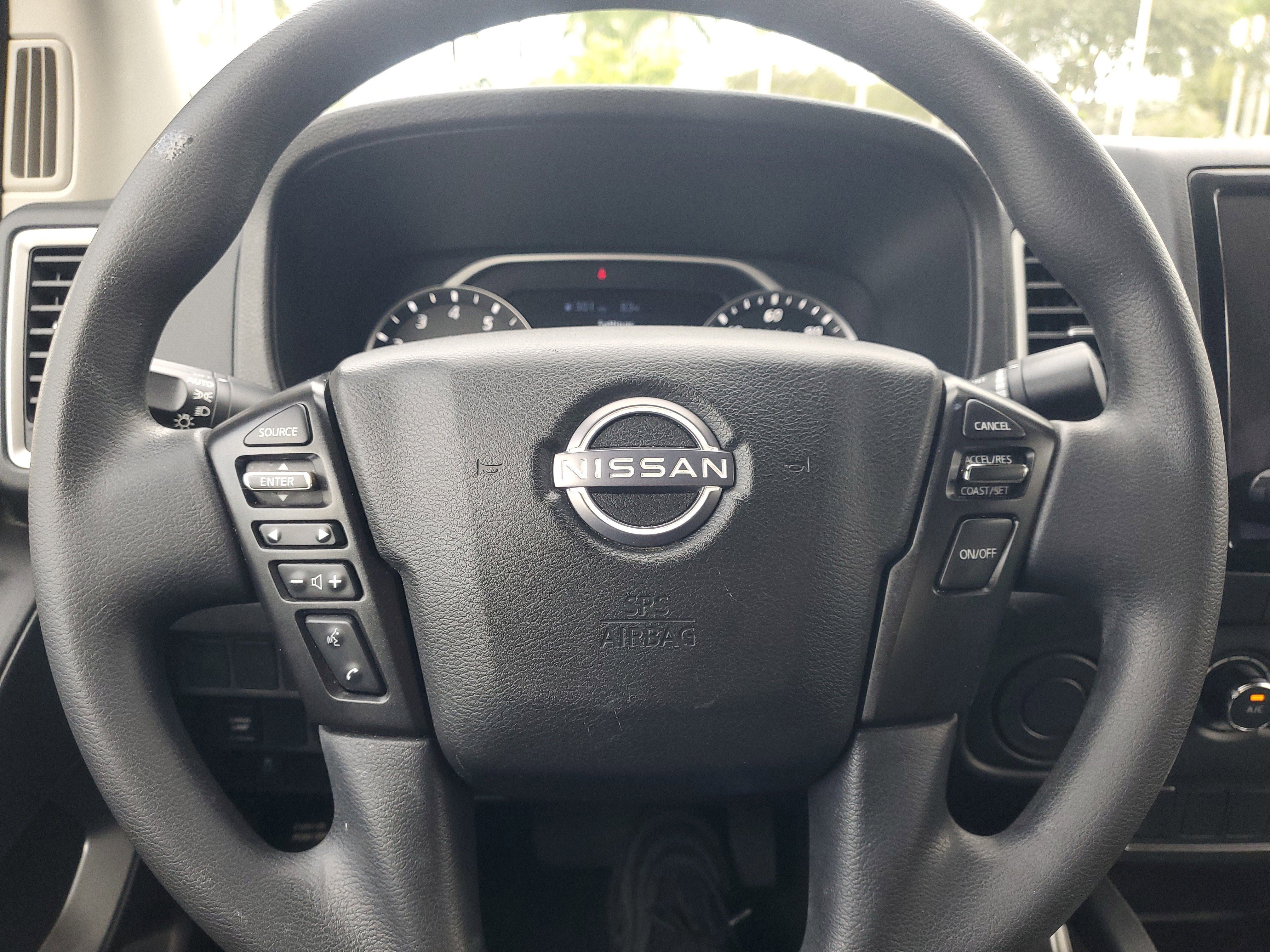 Used 2024 Nissan Frontier SV image 19