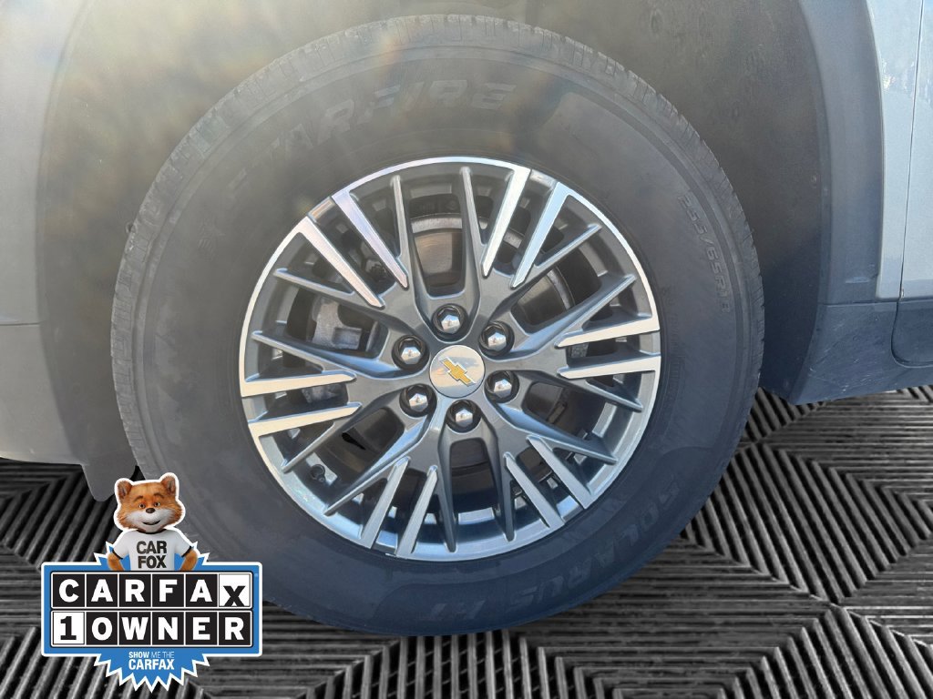 Used 2025 Chevrolet Traverse LT AWD/4WD image 17