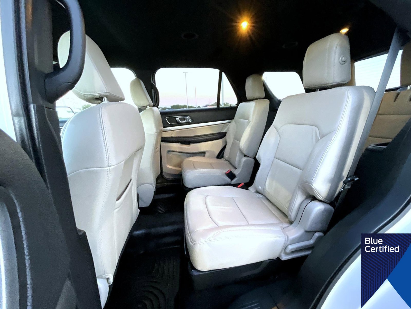 Certified 2018 Ford Explorer XLT w/ Equipment Group 202A AWD/4WD image 23